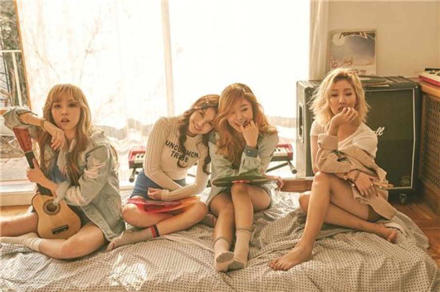 MAMAMOO prend les cartes de musique avec son single 