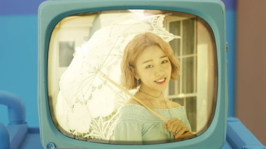 Baek Ah Yeon revient avec le MV de 