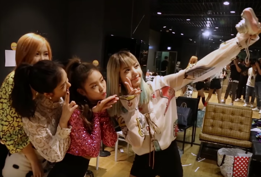 BLACKPINK révèle ses adorables personnalités dans les coulisses