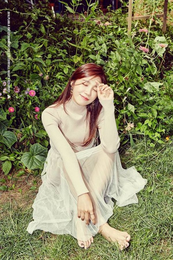 Jung Eun Ji d'Apink est naturel et à la mode en teasers pour son retour