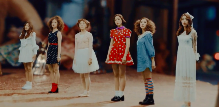 APRIL revient comme 6 belles poupées de danse dans le MV de 