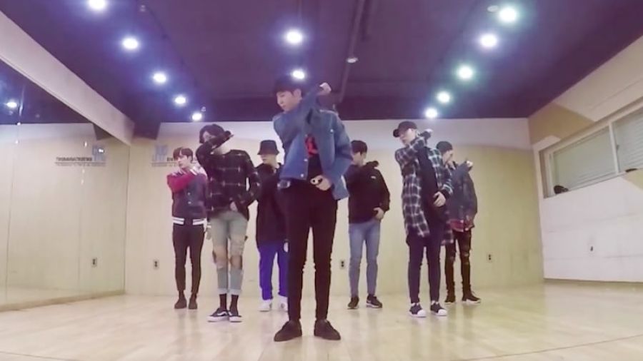 GOT7 impressionne avec ses mouvements polis dans la vidéo de pratique de danse de 