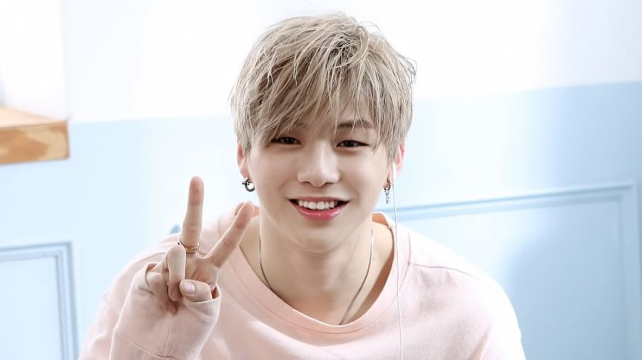 [Mise à jour] Kang Daniel de Wanna One ne peut pas décider quoi utiliser dans la nouvelle vidéo teaser de 