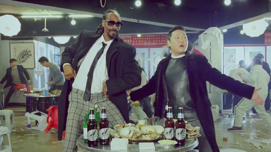 PSY remercie tout le monde que les MV de 