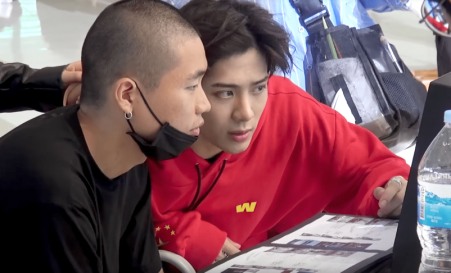 Jackson de GOT7 dévoile la vidéo en coulisse de la performance du MV pour 