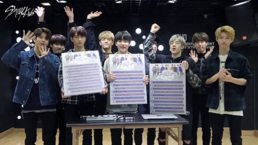 Stray Kids of JYP ouvre un processus de vote pour choisir un message d'accueil officiel