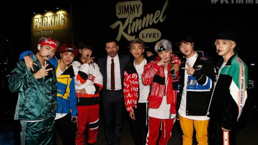 BTS donne un impressionnant mini-concert dans 