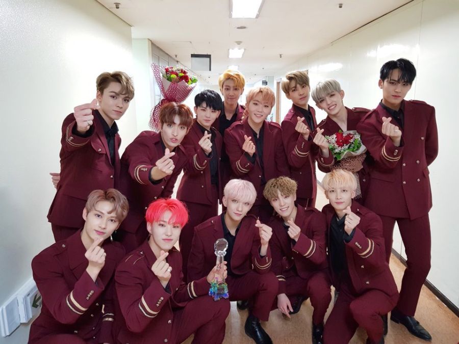 SEVENTEEN obtient sa deuxième victoire avec 'Clap' dans 'Music Bank' + performances de Red Velvet, Wanna One, Samuel et plus