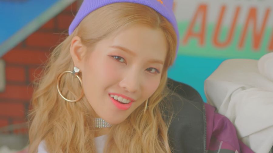 Jeon Soyeon dit qu'il a besoin de quelque chose de cool dans le MV de 