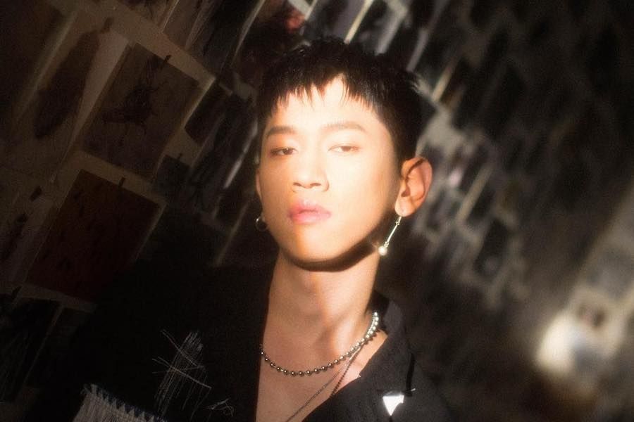 Crush se hisse en tête de tous les charts en temps réel avec sa nouvelle chanson 