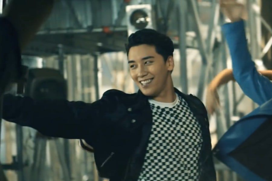 Seungri de BIGBANG insiste dans les coulisses du clip 