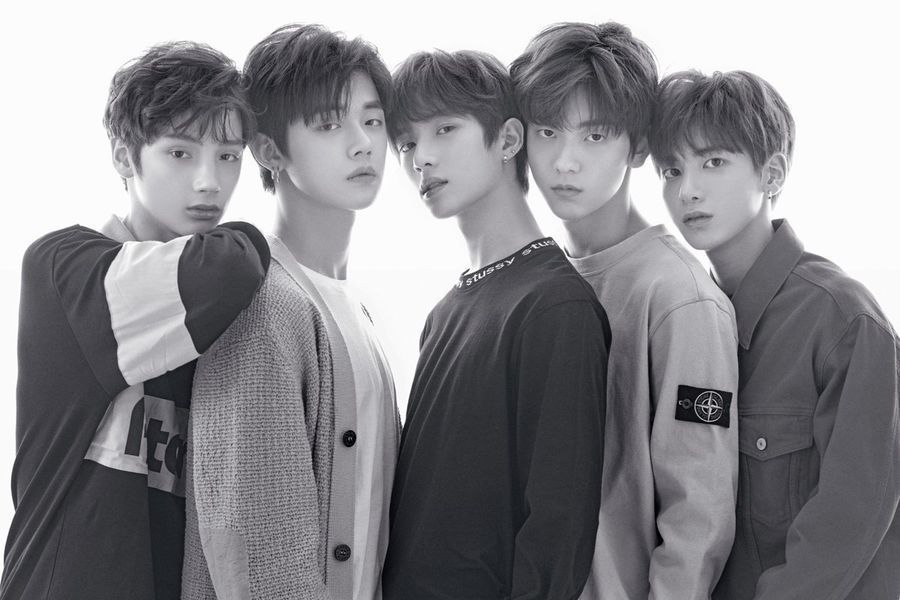 Le nouveau groupe de gars de Big Hit, TXT, présente à l’ensemble du groupe une image impressionnante et un film de présentation amusant.