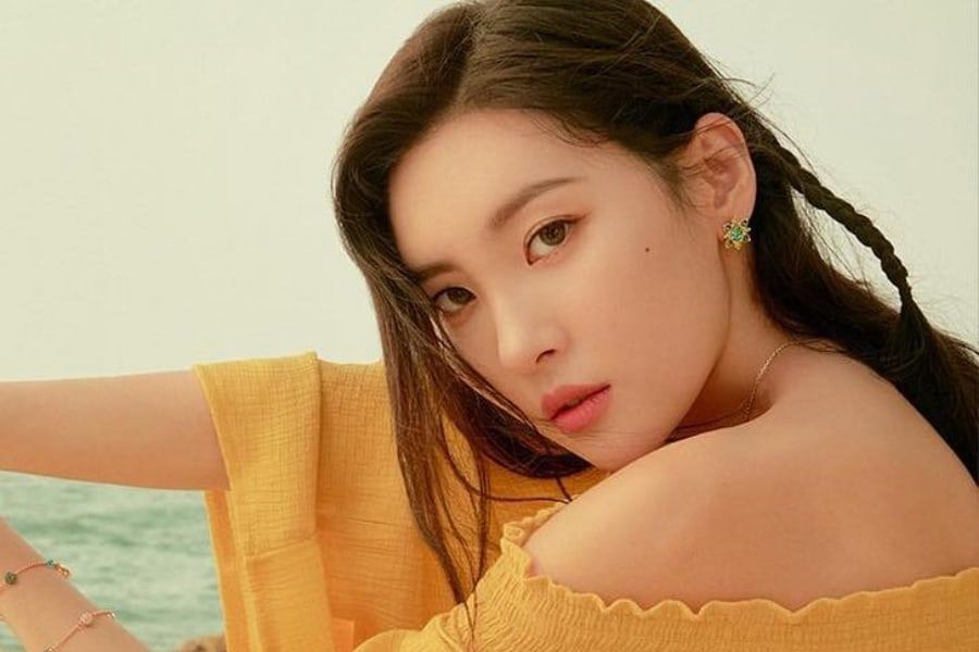 Sunmi annonce le nom et les couleurs officielles de son fan club