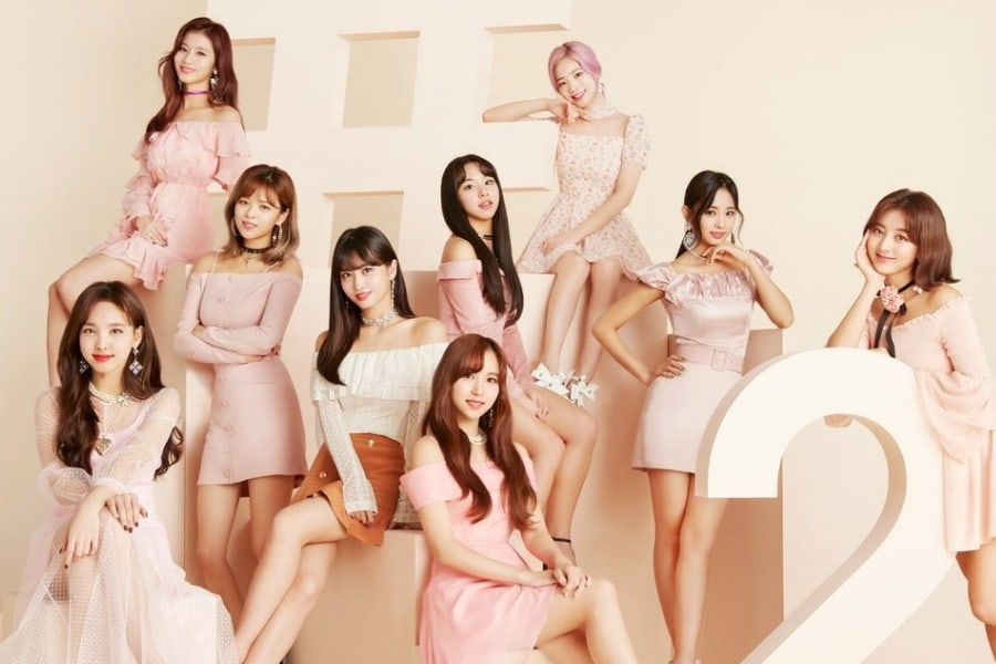 TWICE en tête de la liste mensuelle des albums d'Oricon avec son nouvel album de compilation 