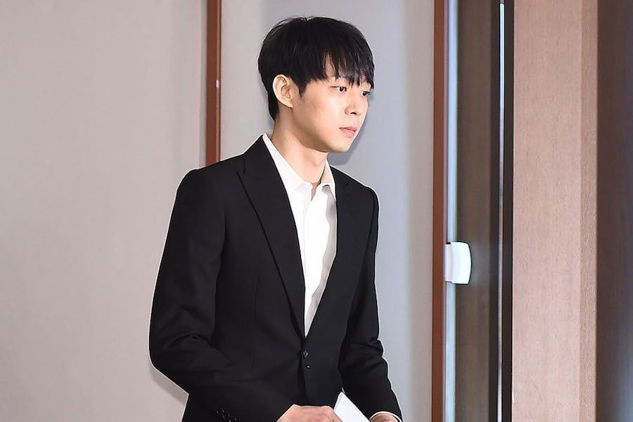 Park Yoochun désigne un avocat pour des accusations de consommation de drogue