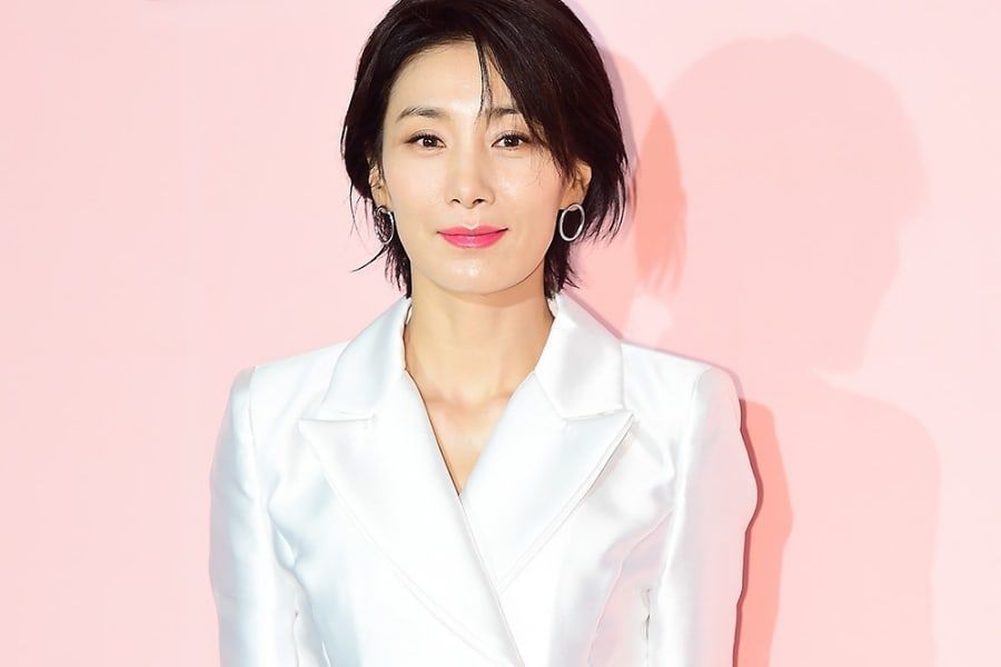 Il est confirmé que Kim Seo Hyung sera la vedette de la nouvelle version de la série de films d’horreur 