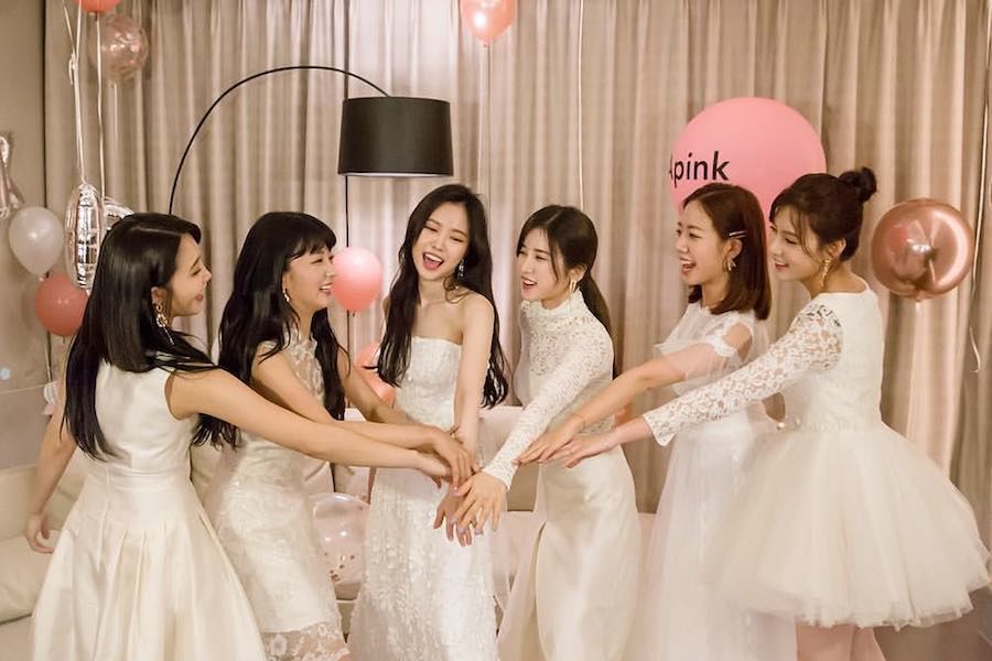 Apink exprime son amour et sa gratitude aux fans pour leurs débuts au 8e anniversaire