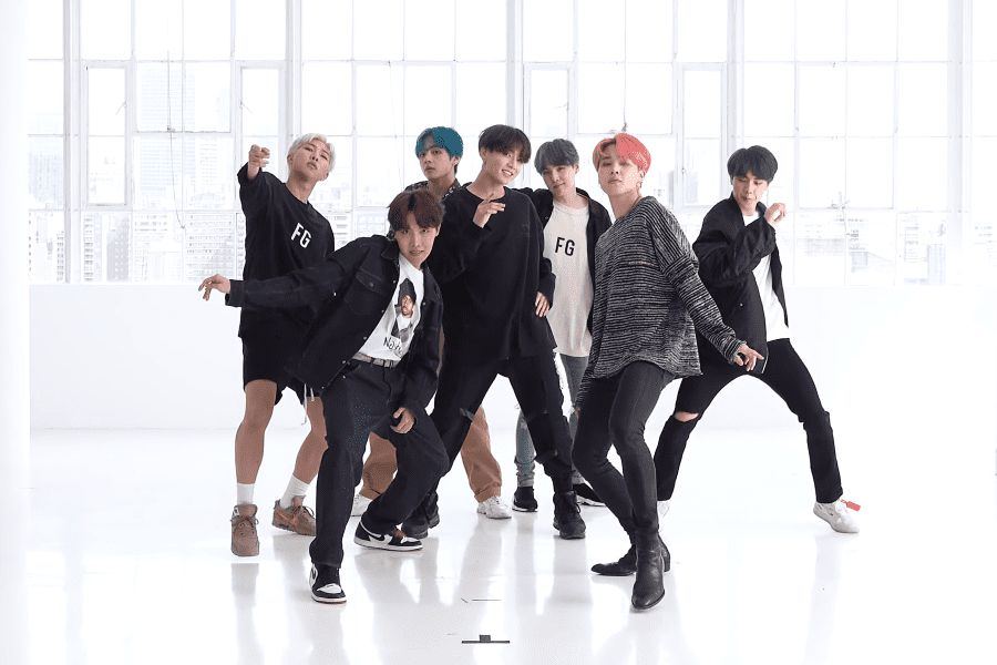 BTS enchante par ses mouvements raffinés dans la vidéo de pratique de danse de 