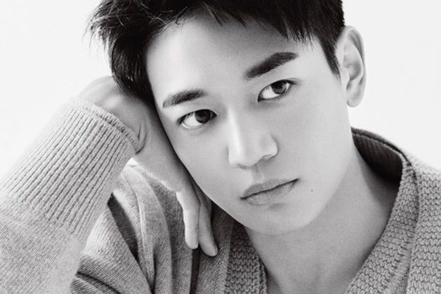 Minho de SHINee parle de son engagement militaire et de son prochain film