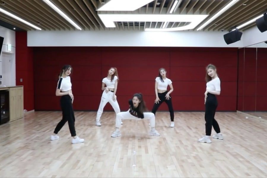 ITZY se vante de ses mouvements intenses dans la nouvelle vidéo de pratique pour 