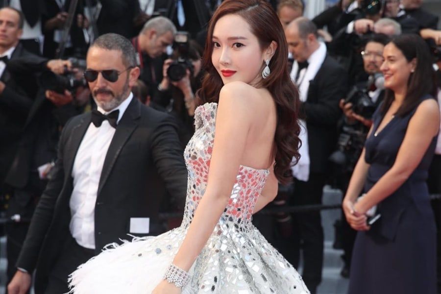 Jessica partage des moments mémorables sur le tapis rouge de Cannes + des mises à jour sur ses projets professionnels et musicaux