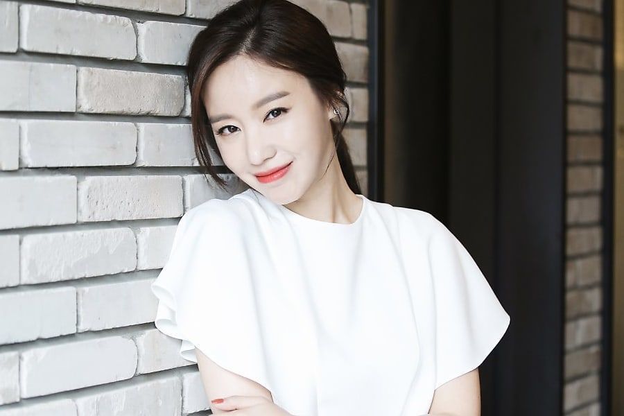 Il est confirmé que Kim Ah Joong sera MC d'un nouveau programme de variétés de JTBC