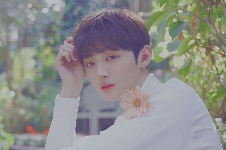 Yoon Ji Sung est un soldat élégant dans une nouvelle photo militaire