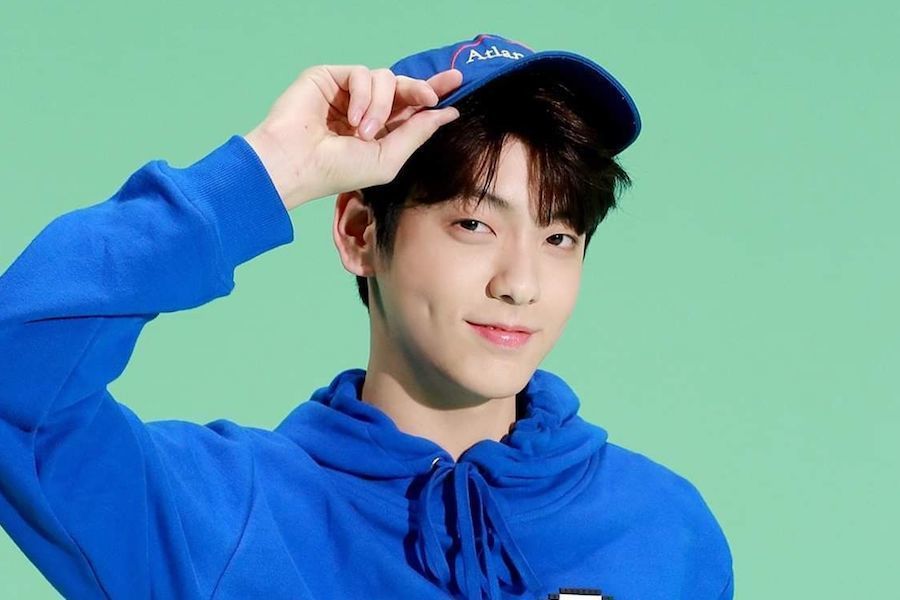 Soobin of TXT réagit adorablement lorsque le chanteur Bebe Rexha se fait remarquer: 