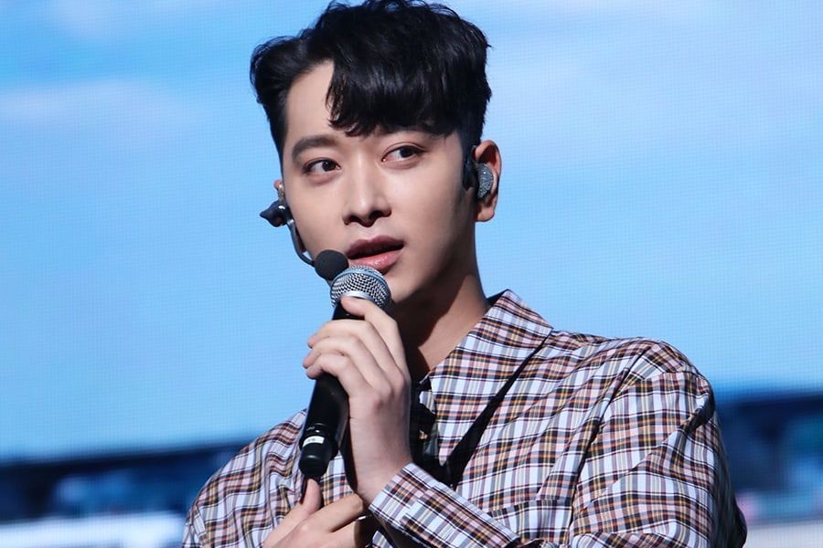 Chansung de 14h00 laisse les fans pleurer avec une lettre sincère avant leur enrôlement militaire