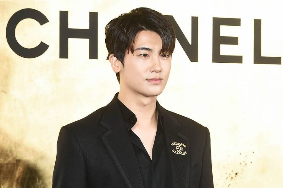 Park Hyung Sik se prépare dans l'armée