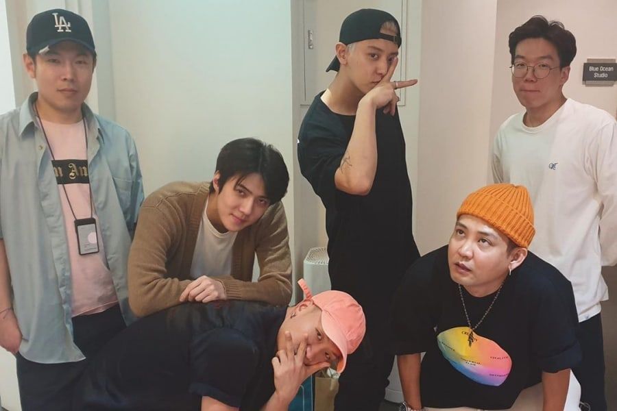 Gaeko de Dynamic Duo partage une photo avec Sehun et Chanyeol de EXO avant leur début en tant qu'unité