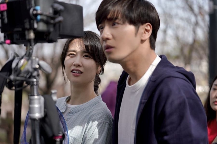 Lee Sang Yeob et Park Ha Sun louent la performance de l'autre dans le prochain drame sur un amour interdit