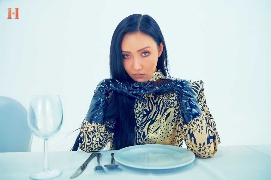 Hwasa de MAMAMOO parle de sa musique solo à venir, de son style de rencontres et bien plus