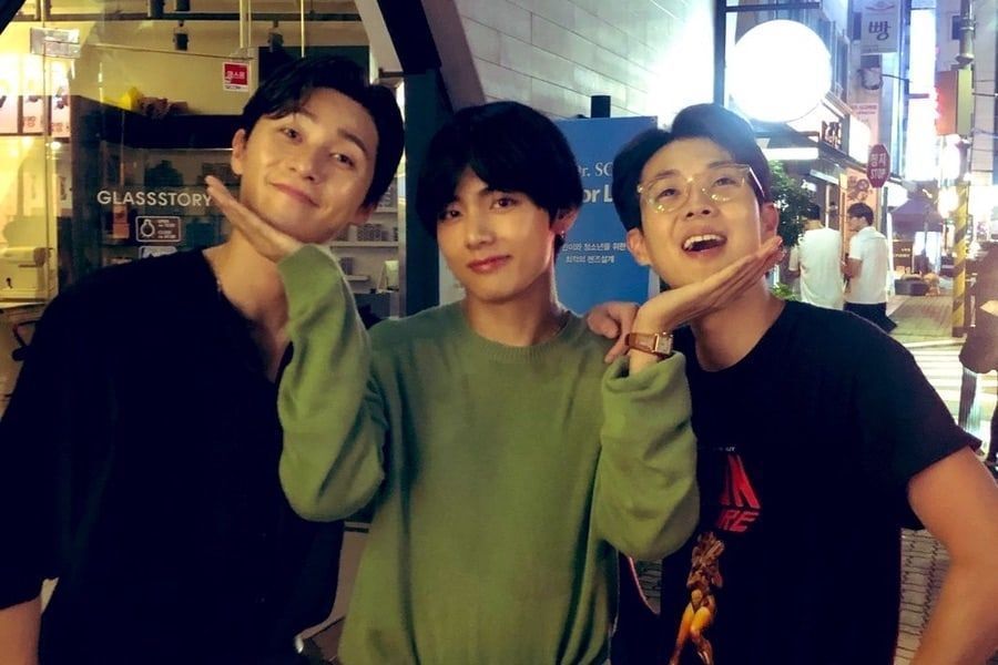 BTS's V exprime son soutien à ses amis Park Seo Joon et Choi Woo Shik dans le film 