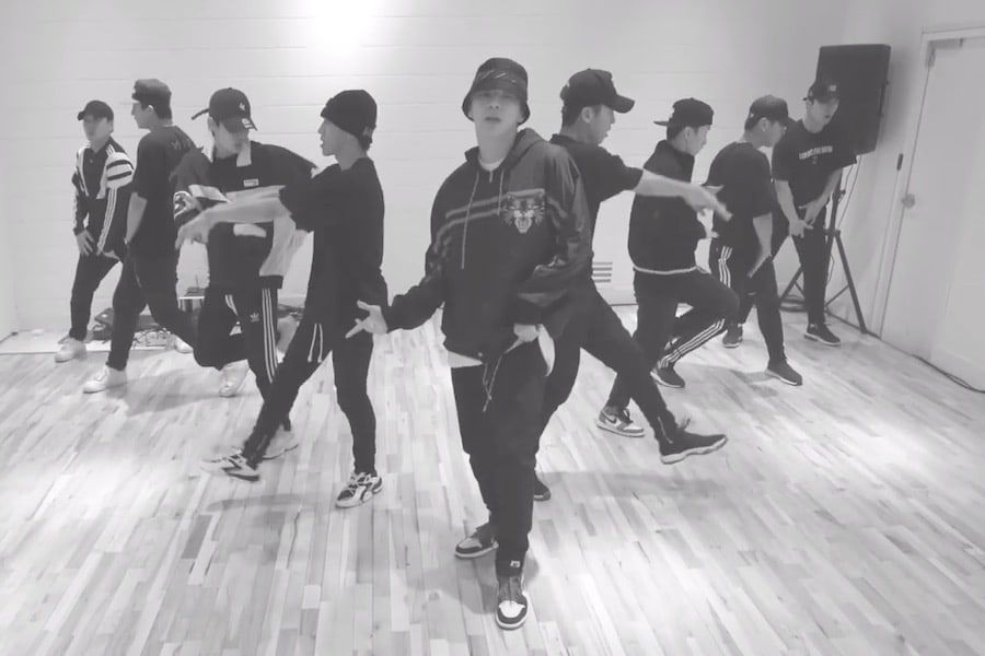 Kang Daniel montre son charme et son talent dans la vidéo de pratique de danse «What Are You Up To»