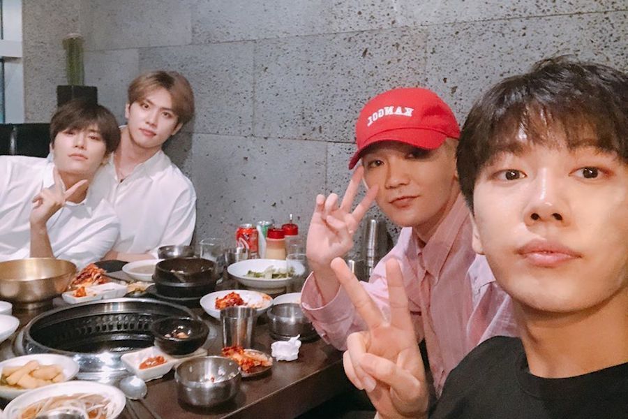 Kim Dong Han, JBJ95 et Roh Tae Hyun montrent leur amitié JBJ dans de nouvelles photos