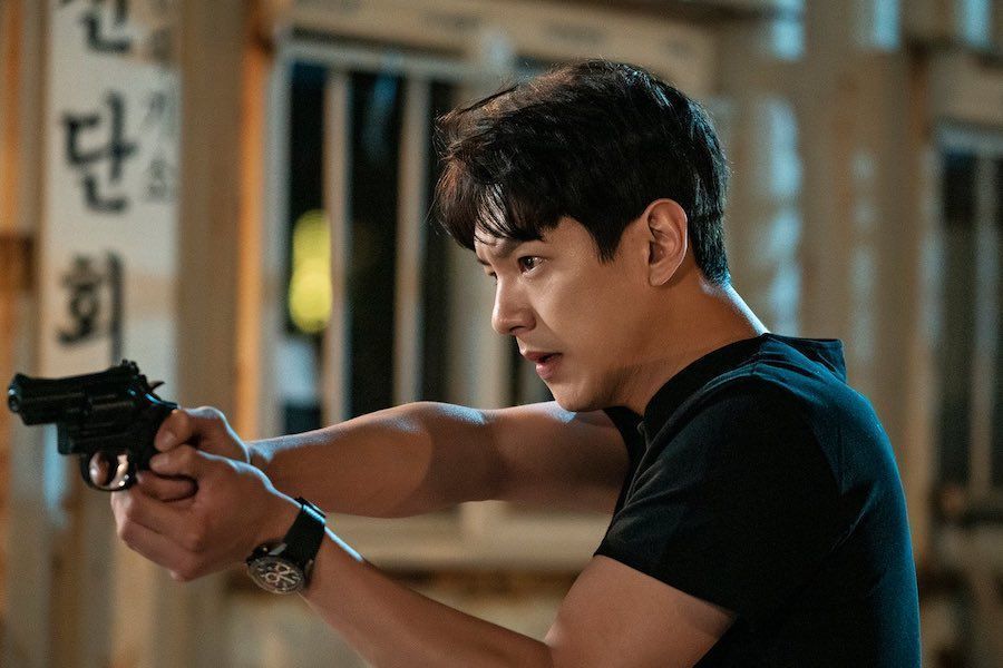 Kwak Si Yang est légèrement blessé lors de l'enregistrement de «Welcome 2 Life»