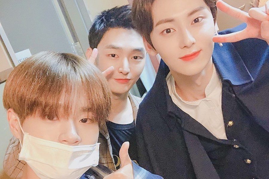 NU'EST Minhyun est animé par Lee Dae Hwi et Yoon Ji Sung dans leur 1ère comédie musicale