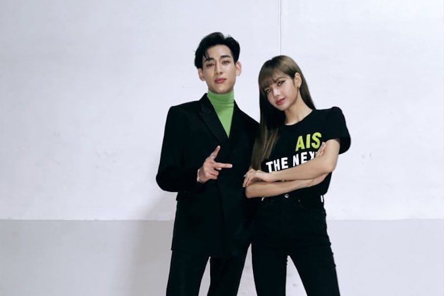 BamBam de GOT7 et Lisa de BLACKPINK posent ensemble lors d'un événement récent