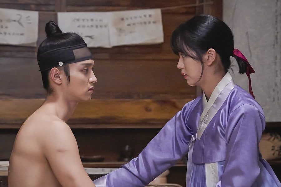 La romance entre Jang Dong Yoon et Kim So Hyun progresse dans 