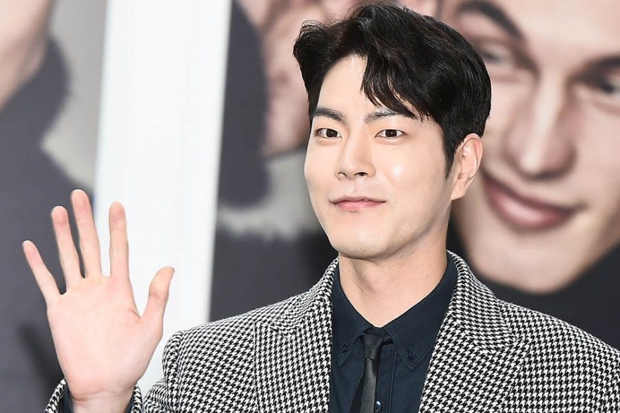 Hong Jong Hyun confirme la date de son enrôlement militaire