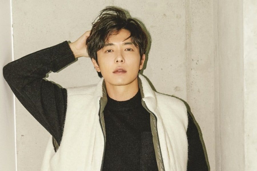 Kim Jae Wook en pourparlers pour jouer dans le drame romantique et de science-fiction