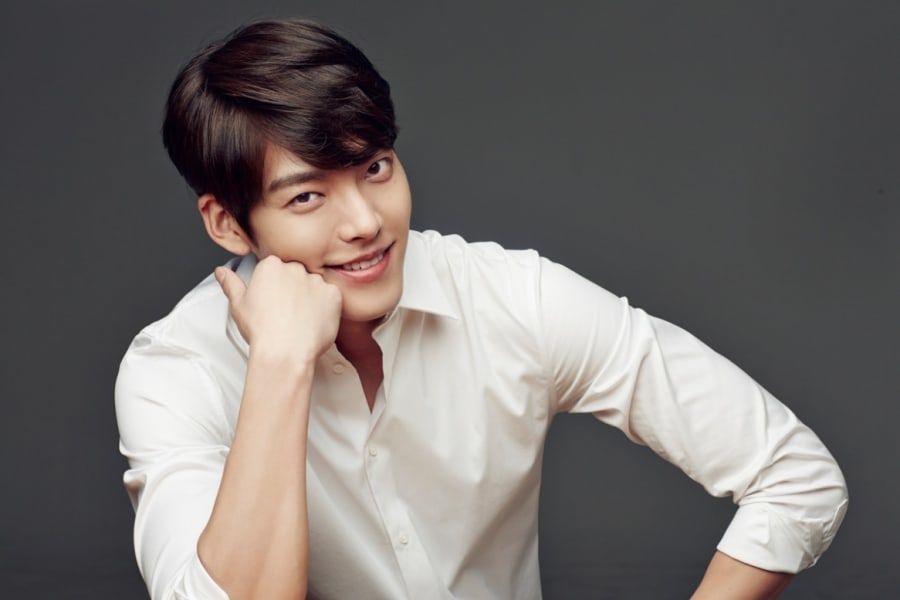 Kim Woo Bin annonce des projets excitants pour sa première réunion entre fans depuis sa pause