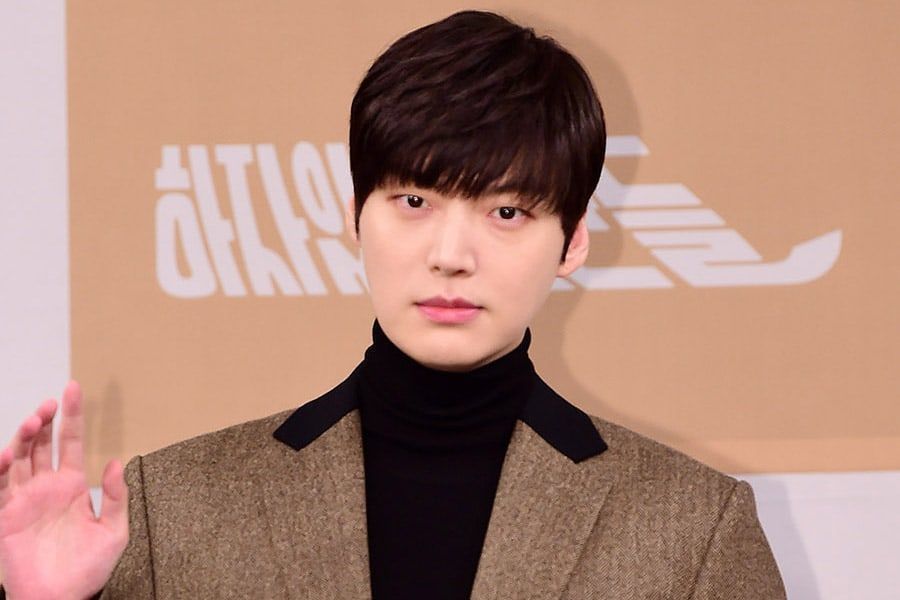 Ahn Jae Hyun s'excuse pour des questions personnelles à la conférence de presse 