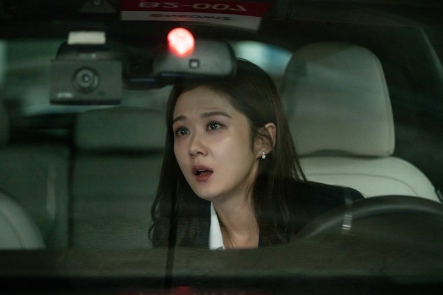 Jang Nara est surprise par ce qu'elle découvre dans la boîte noire de la voiture de son mari en mode «VIP»