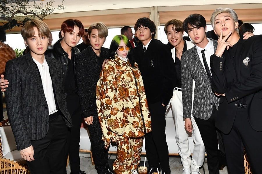 BTS remporte le prix du groupe de variétés de l'année, ils disent qu'ils préparent de la nouvelle musique et posent avec Billie Eilish et Lil Nas X