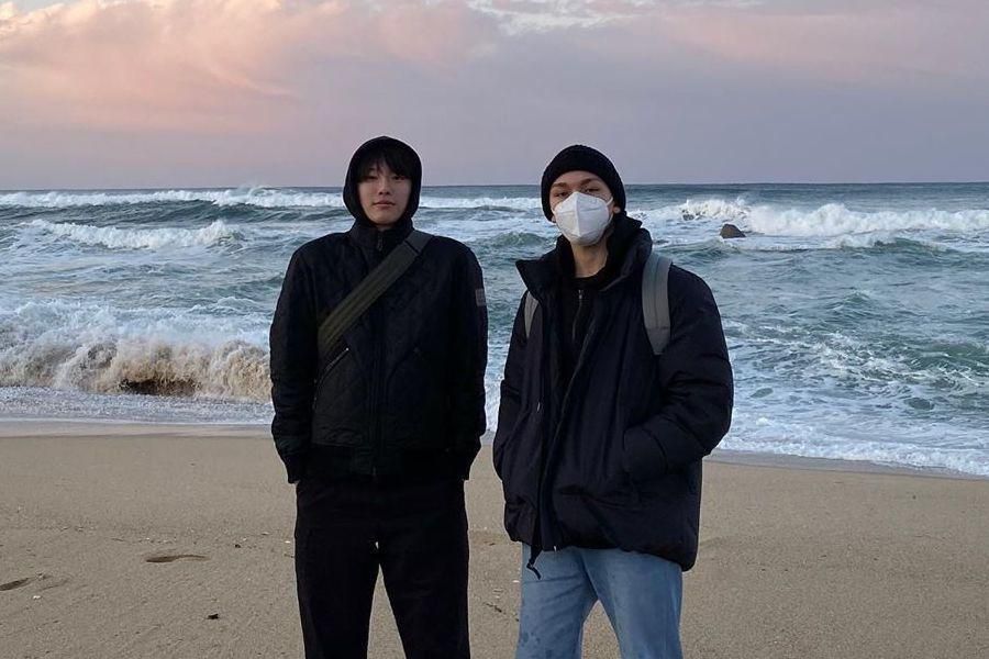 Cho Seung Youn partage des photos de son voyage à la mer avec Vernon de SEVENTEEN