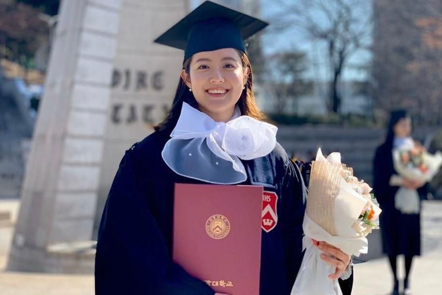 Nam Ji Hyun diplômés de l'Université + partage des photos de la cérémonie