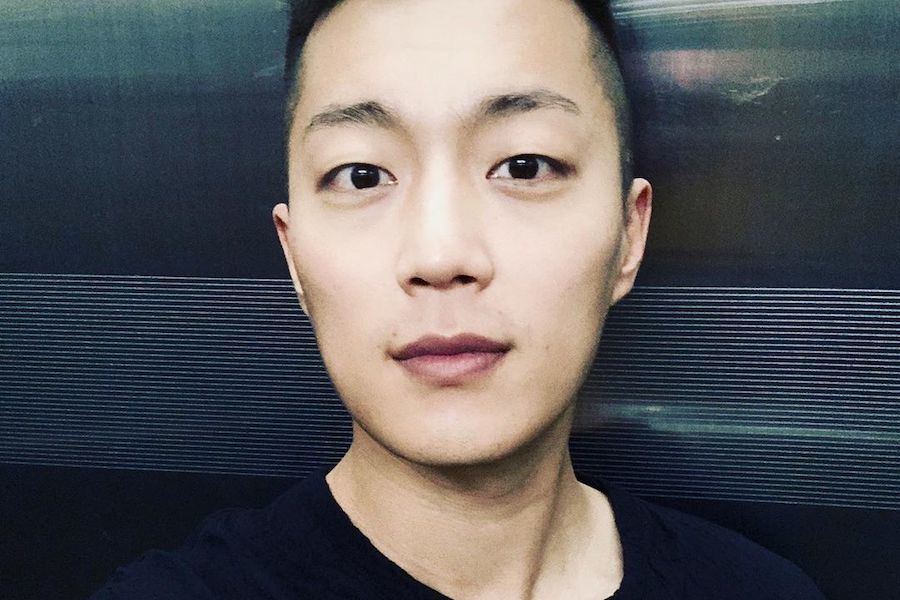 Yoon Doojoon de Highlight célèbre la fin de son service militaire avec des fans + envoie un message aux membres toujours en service