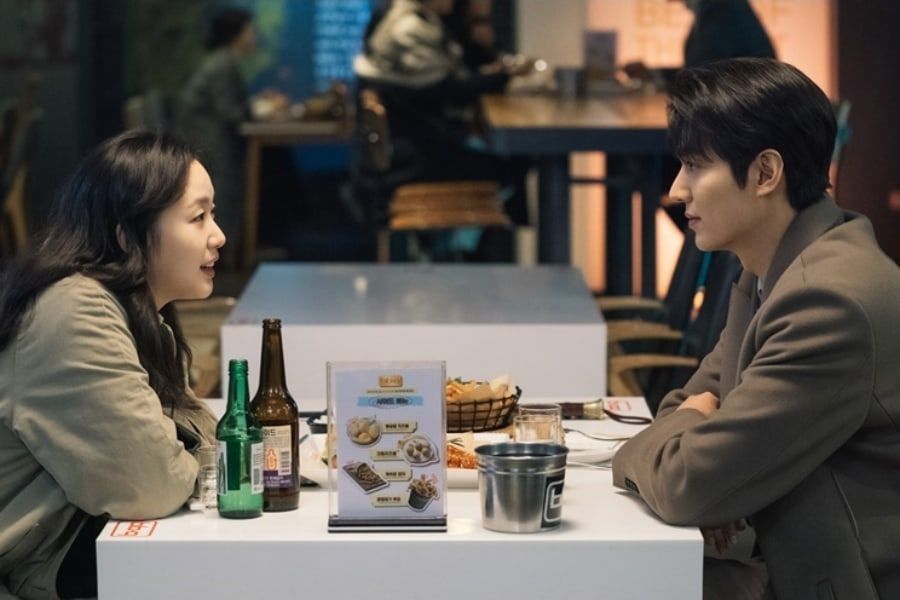 Lee Min Ho + Kim Go Eun profitent d'un rendez-vous romantique au poulet frit sur 